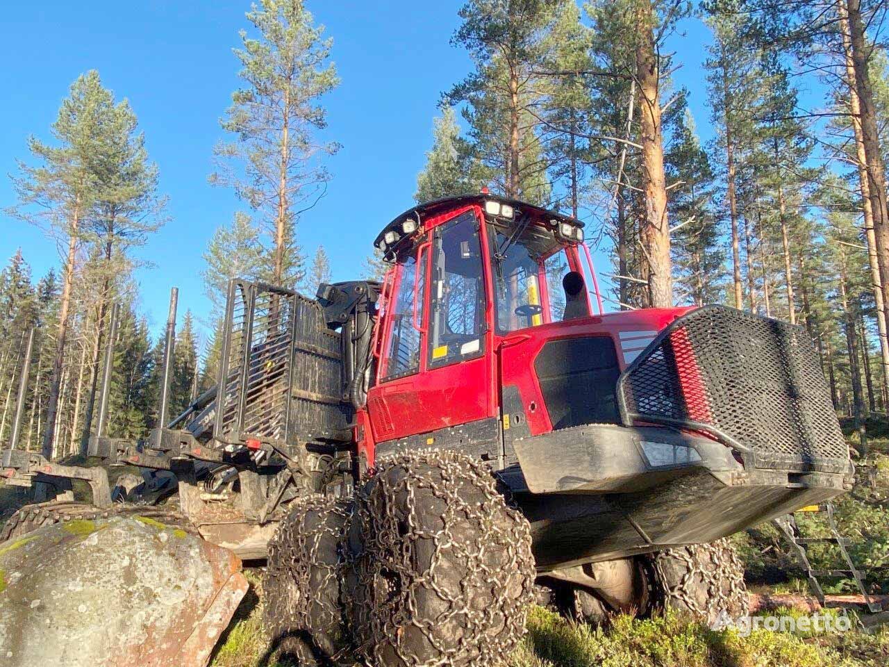 Komatsu 855 forwarder