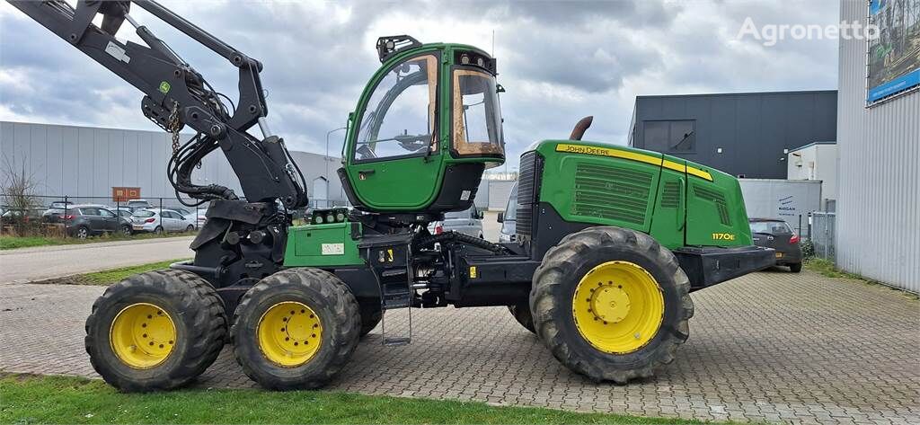 John Deere 1170E harvester