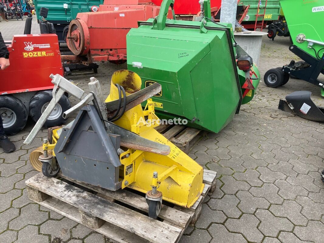 John Deere MCS 580H blower