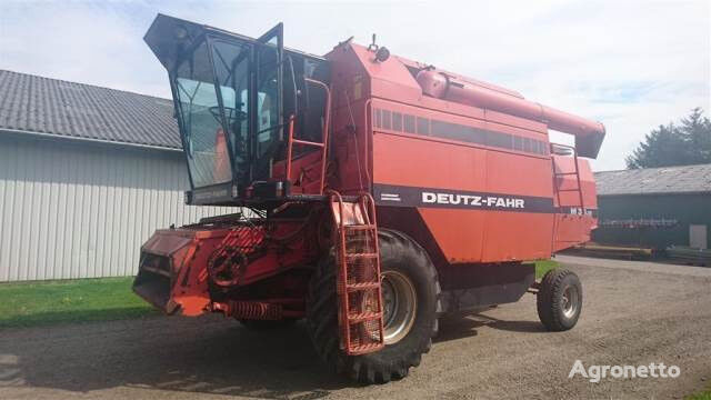 Deutz-Fahr M36.10 grain harvester