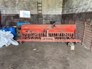 Drabant mechanical seed drill