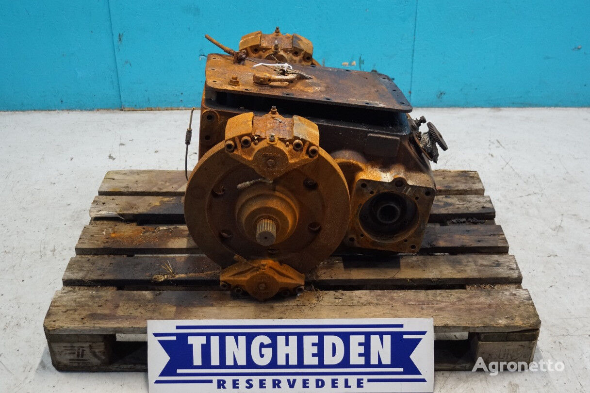 gearbox for New Holland CR9090 grain harvester