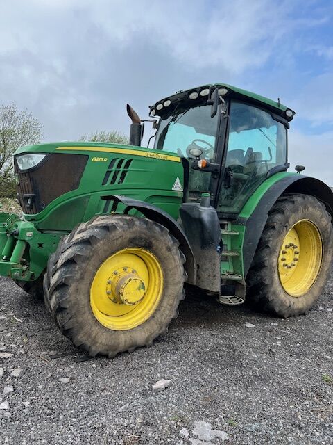 John Deere 6215R wheel tractor